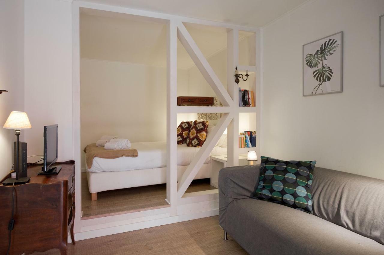 Typical And Brand New T.m. Flat Apartment Lisbon